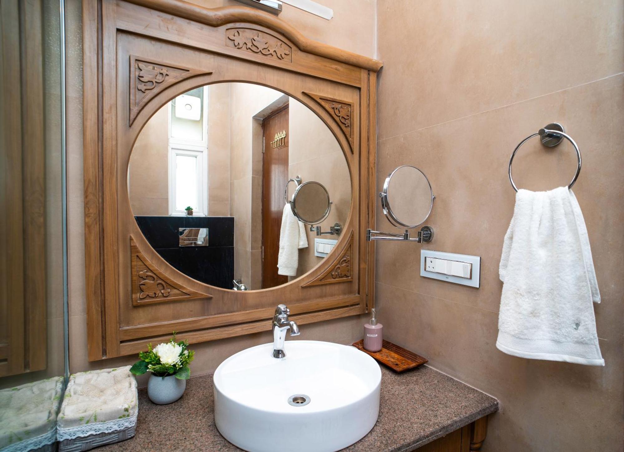 Luxury Aloha Apartments, Rishīkesh Zewnętrze zdjęcie